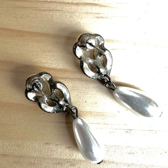 Mariell Faux Pearl & Rhinestone Drop Earrings - Picture 7 of 7